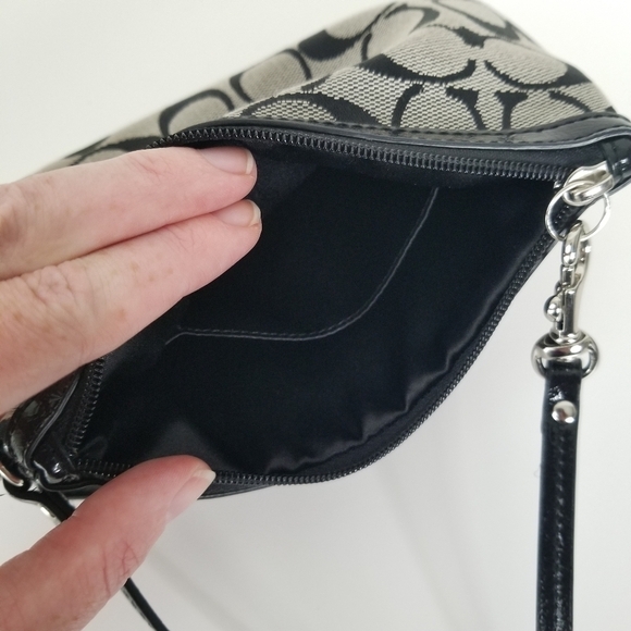 Coach Signature Logo Canvas Black/Grey Wristlet Purse Clutch - Picture 9 of 11